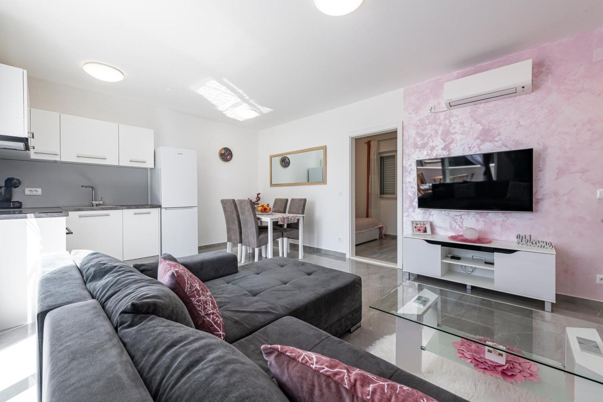 Apartments Lana Mlini Exteriér fotografie